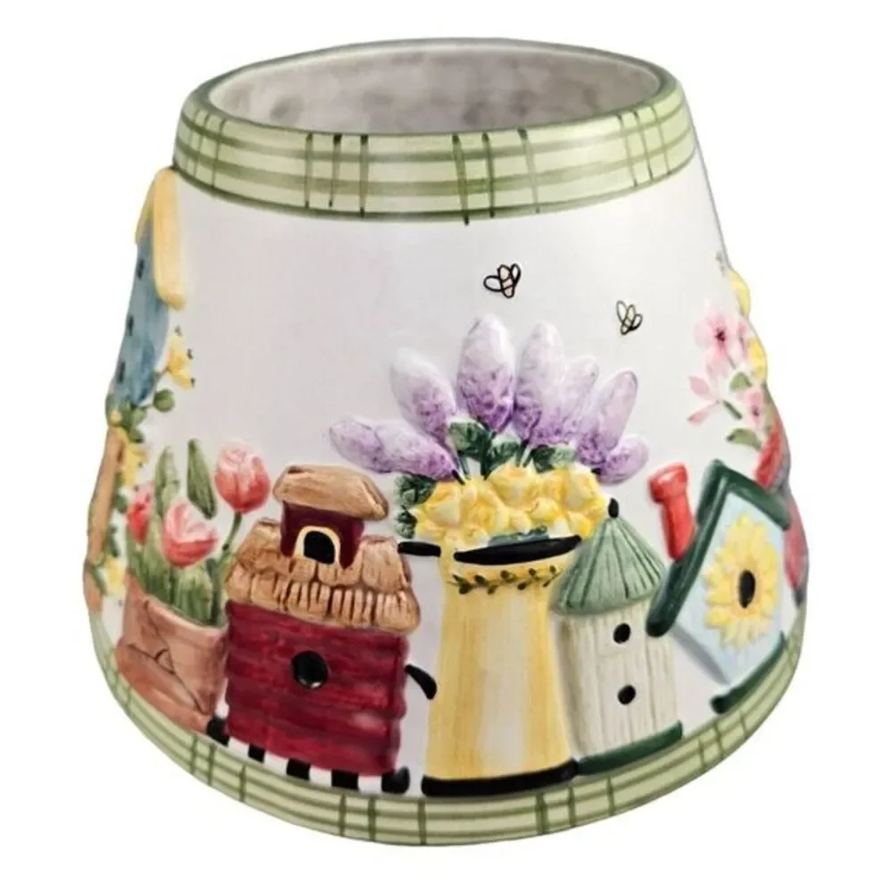 Yankee Candle Large Shade Spring Summer Birdhouse Bee Hive Flowers Embossed‎